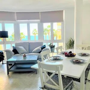 https://rentcostadelsol-malagueta-arenal.1costadelsol.com